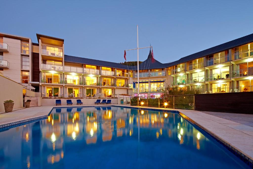 Accommodation package deals in Picton